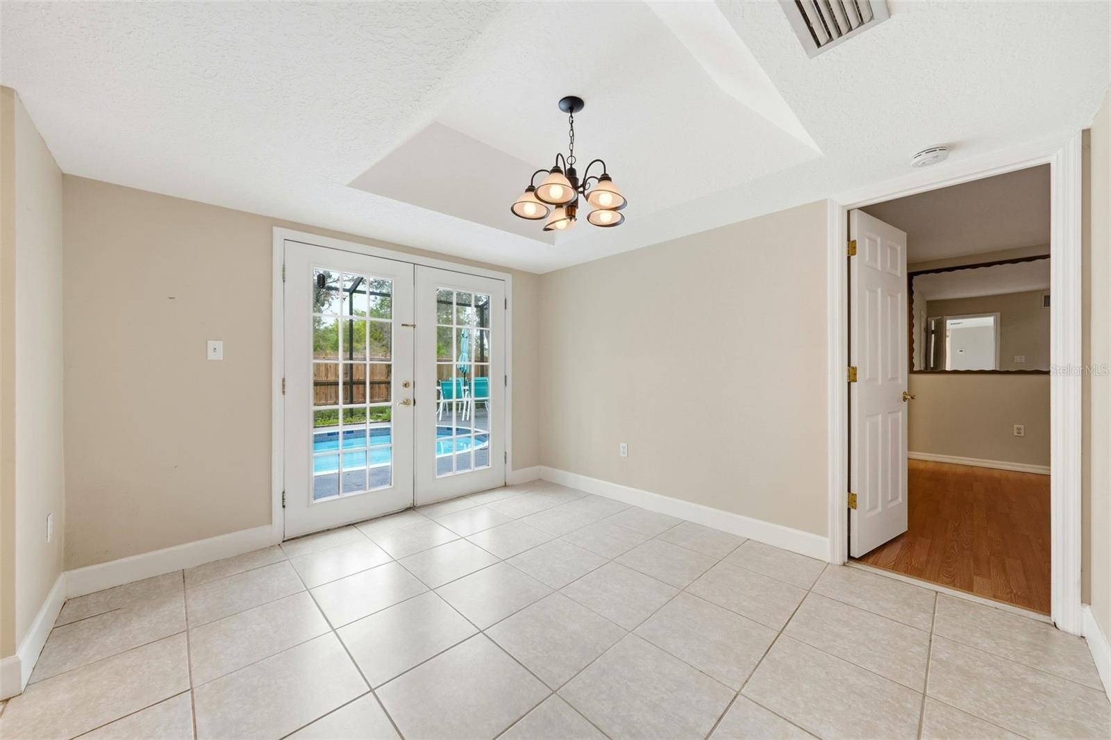 PINE HARBOUR SUB - Residential Lease