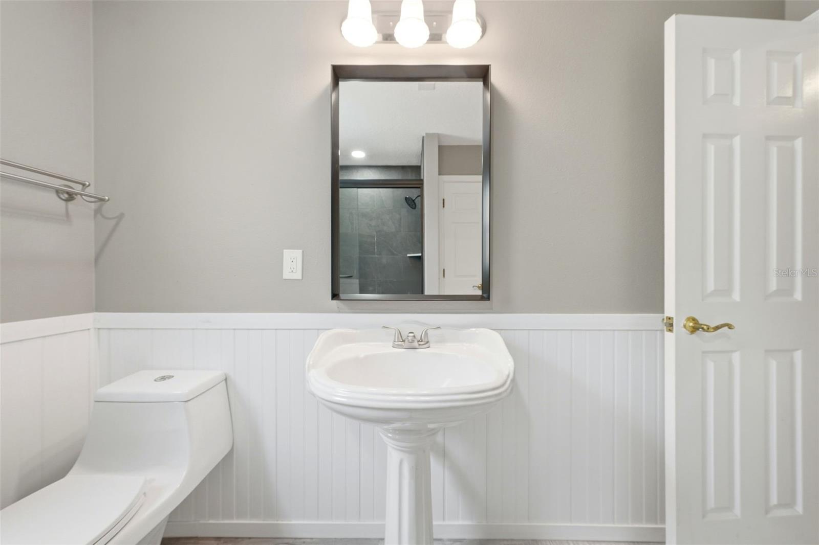 PINE HARBOUR SUB - Residential Lease