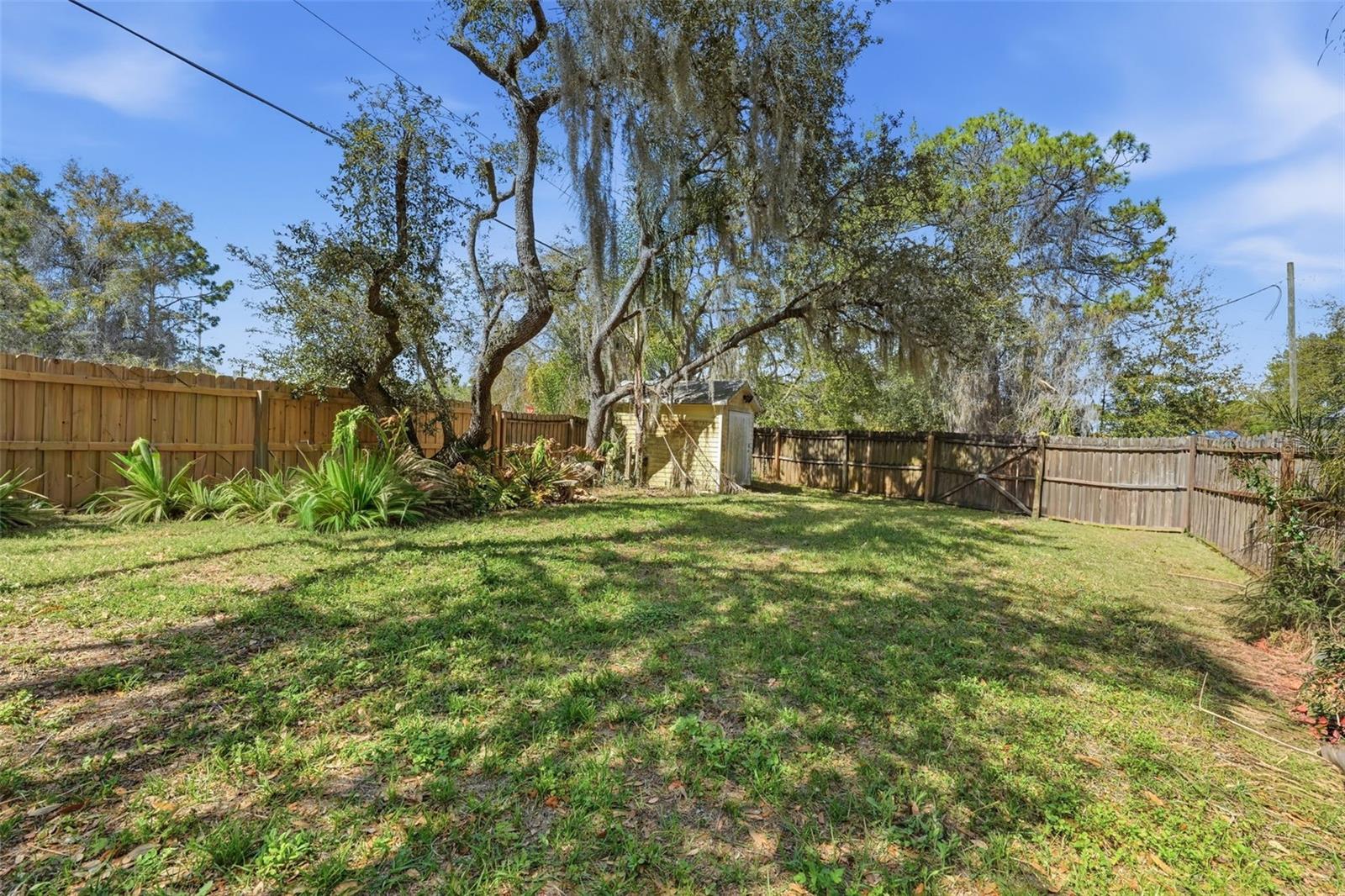 PINE HARBOUR SUB - Residential Lease