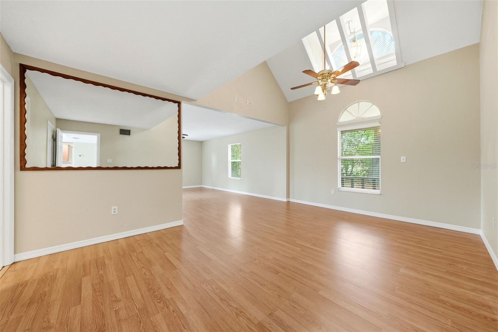 PINE HARBOUR SUB - Residential Lease