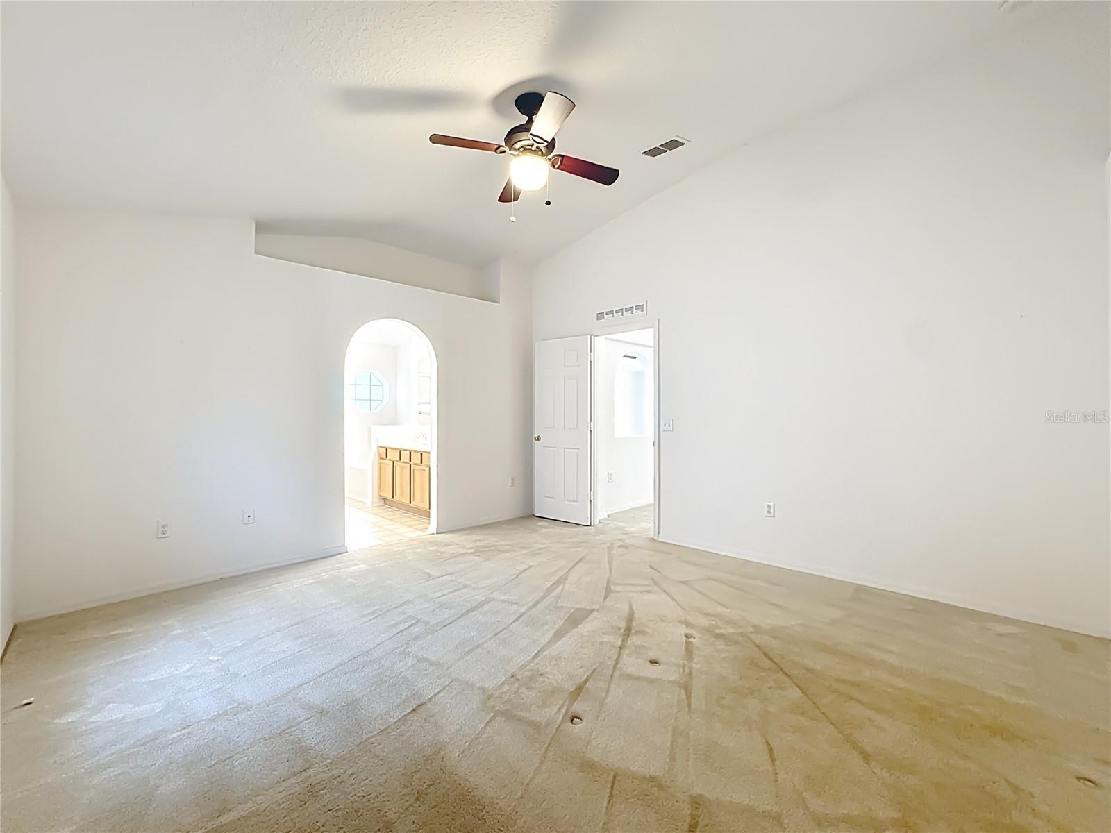 TAVARES FOXBOROUGH - Residential