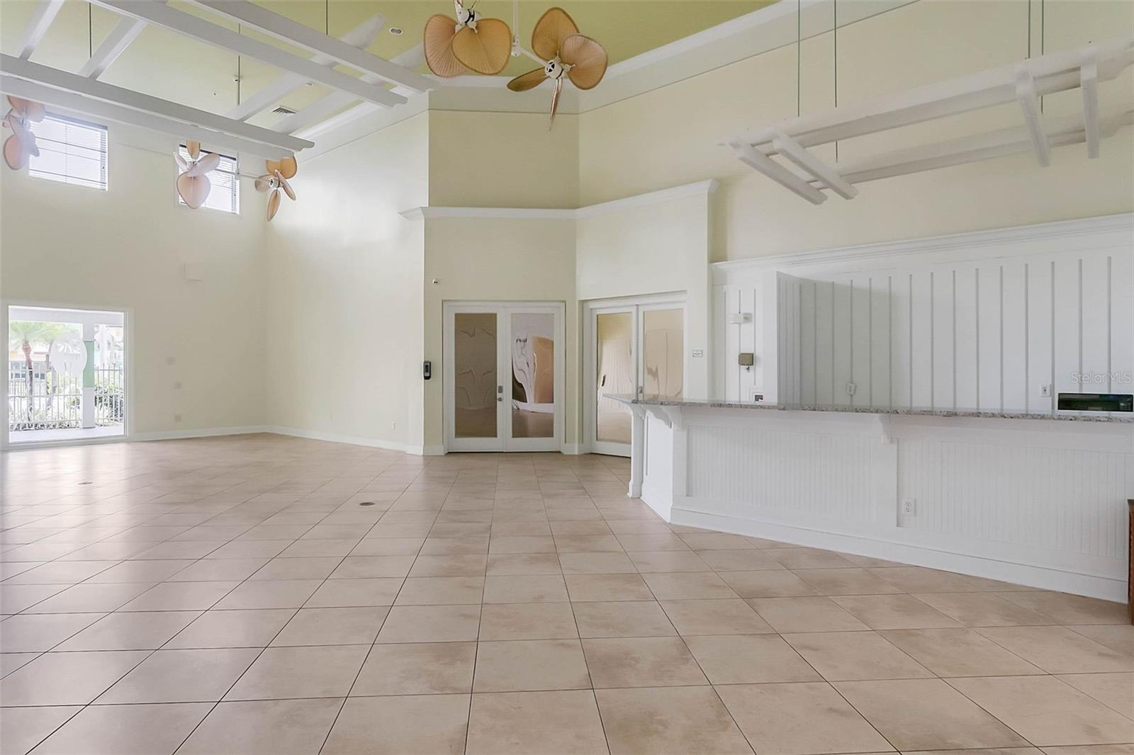 RUNAWAY BEACH CLUB CONDO - Residential