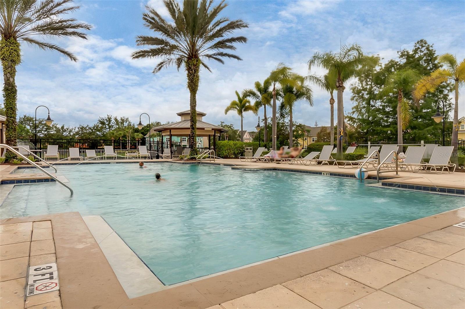 RUNAWAY BEACH CLUB CONDO - Residential