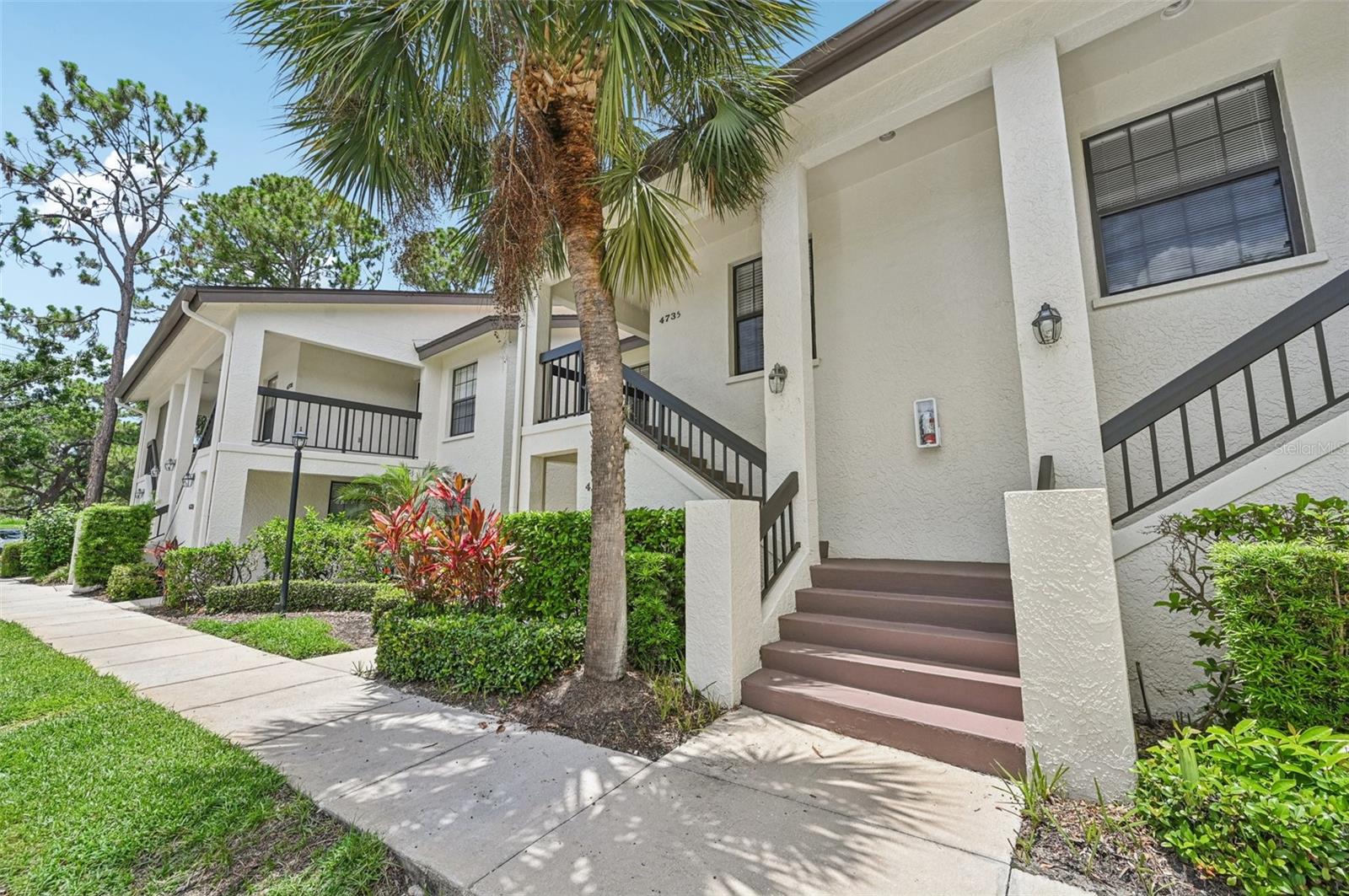 4735 WINSLOW BEACON 14