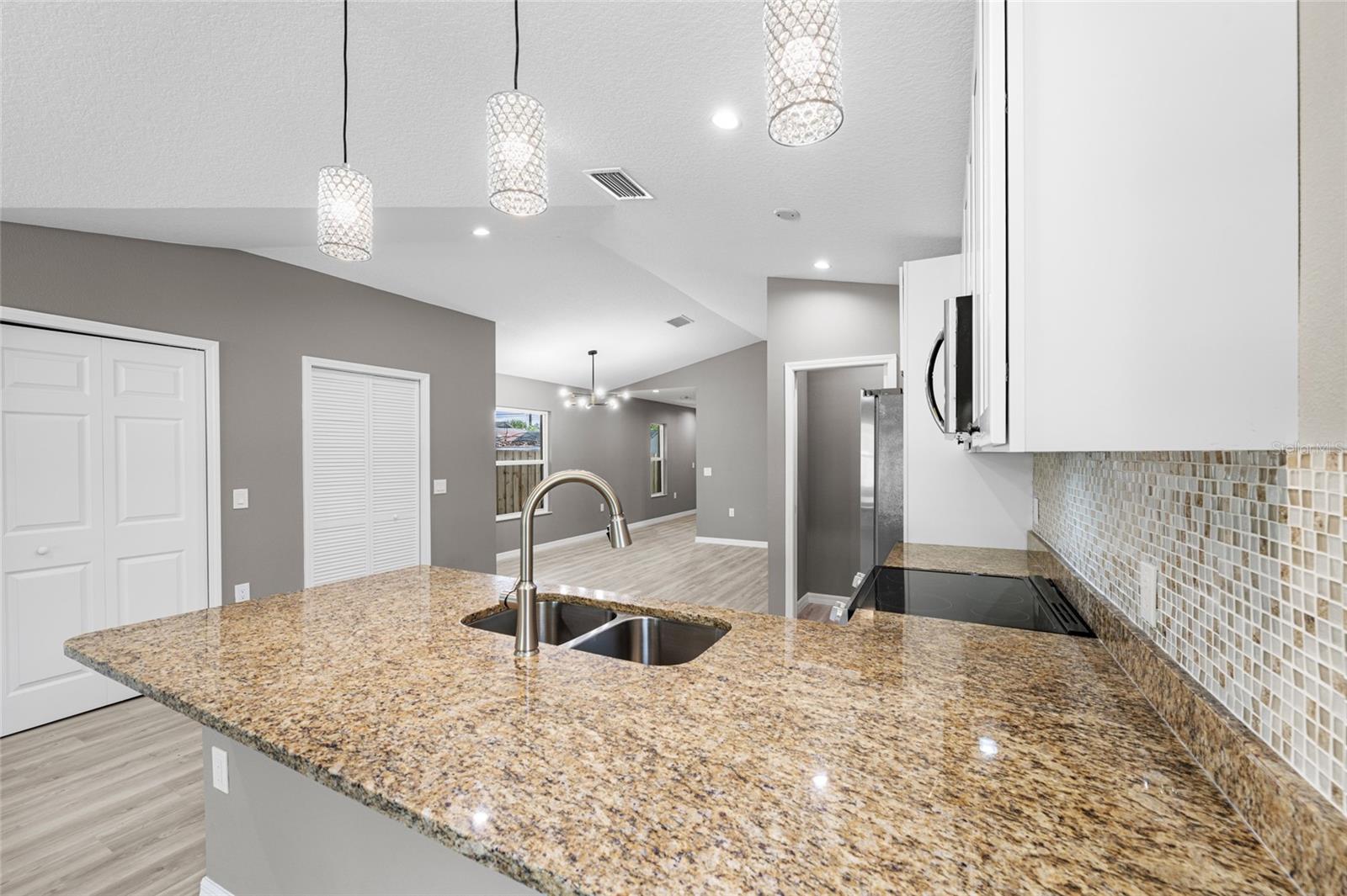 BEVERLY TERRACE - Residential