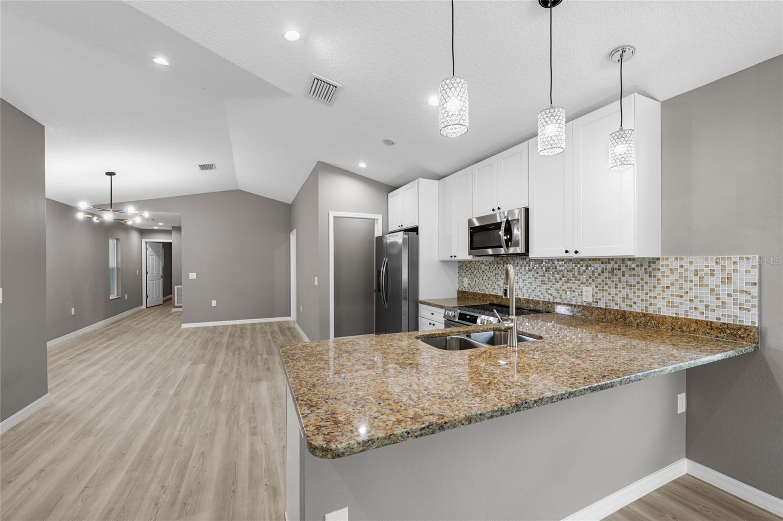 BEVERLY TERRACE - Residential