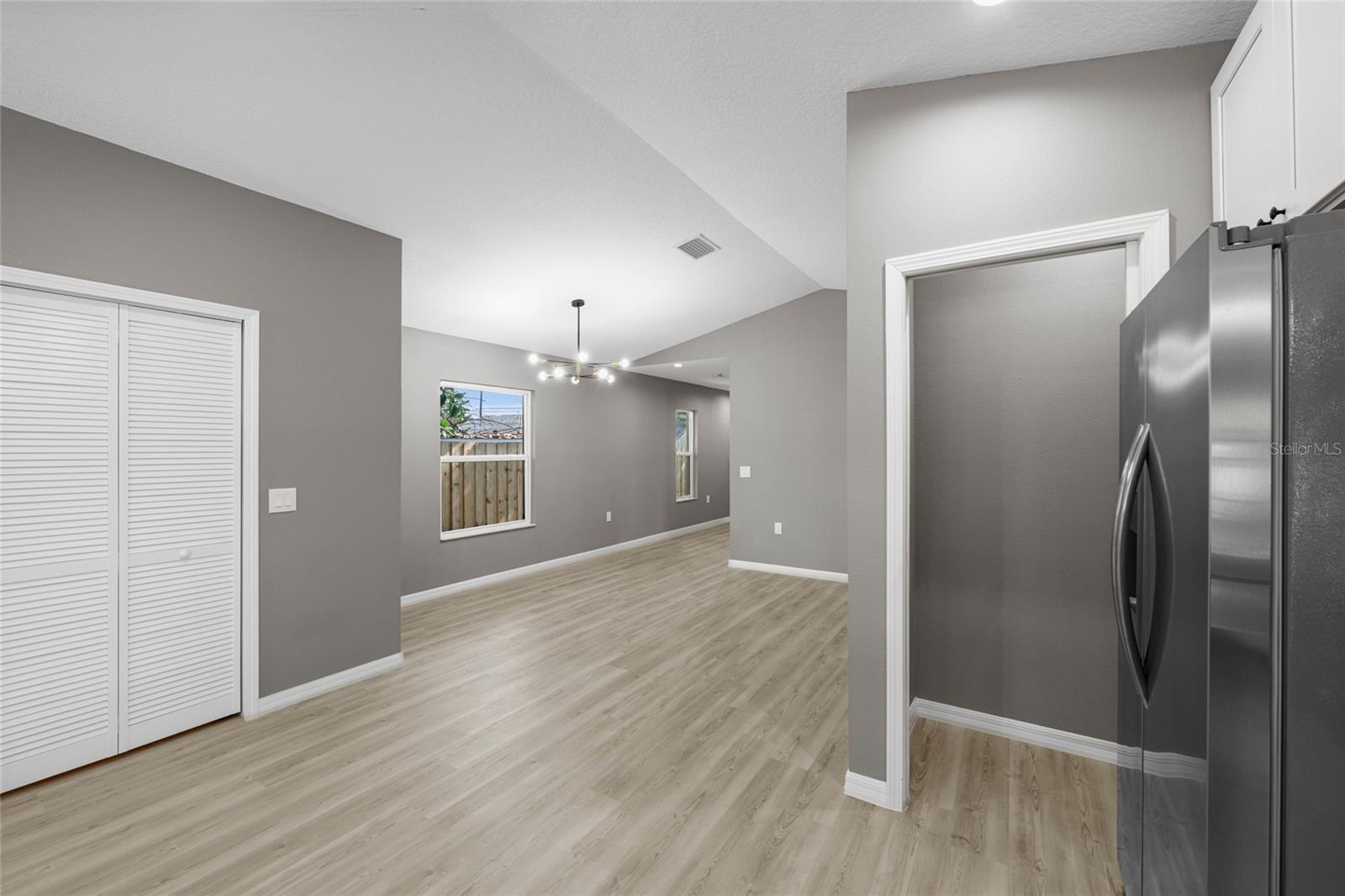 BEVERLY TERRACE - Residential