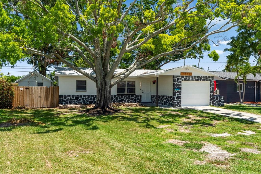 Photo of 1851 Oklahoma Avenue NE, St Petersburg, FL 33703 (MLS # TB8389223)