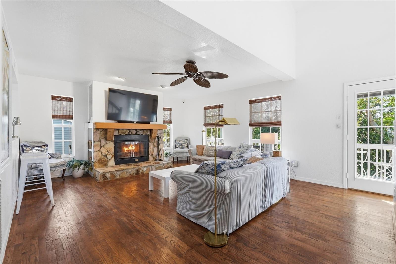 SUNSET HILLS REP - Residential