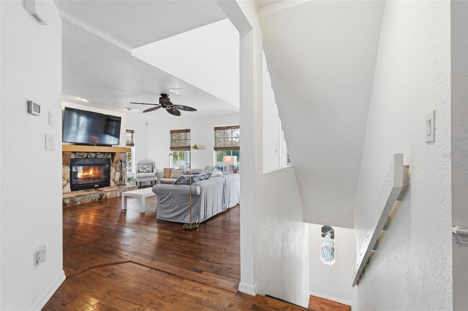 SUNSET HILLS REP - Residential