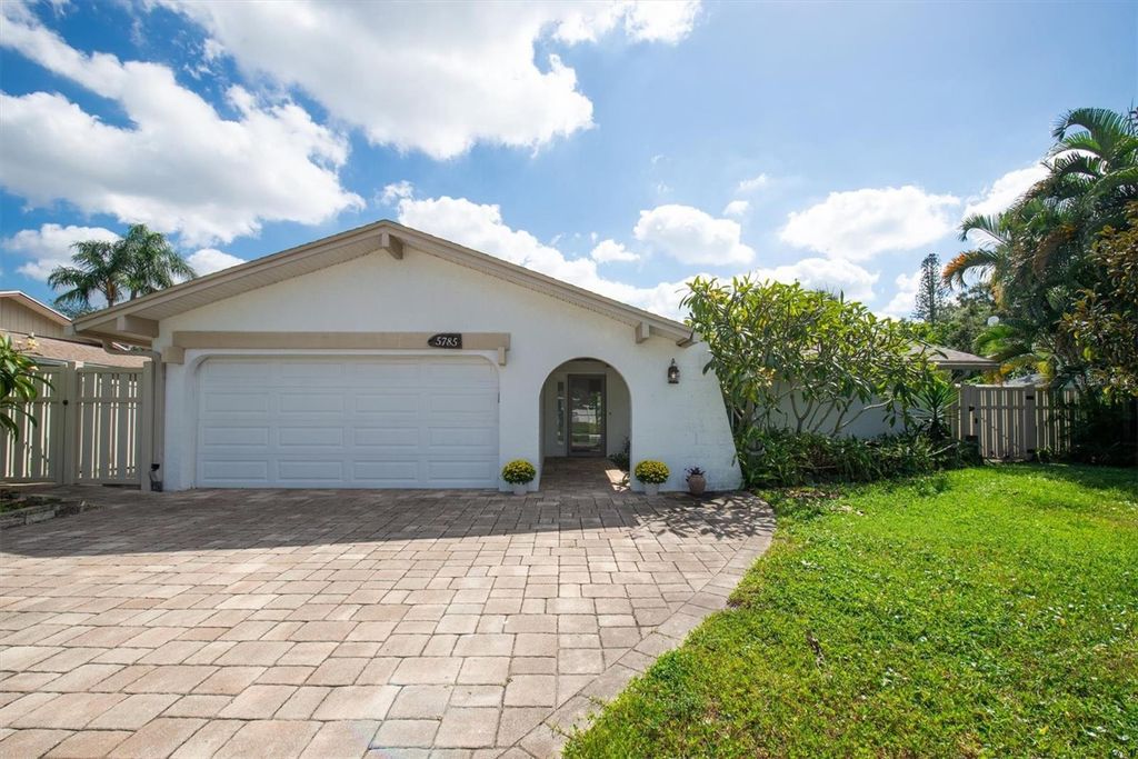 Photo of 5785 Bay Pines Lakes Boulevard, Seminole, FL 33708 (MLS # TB8439248)