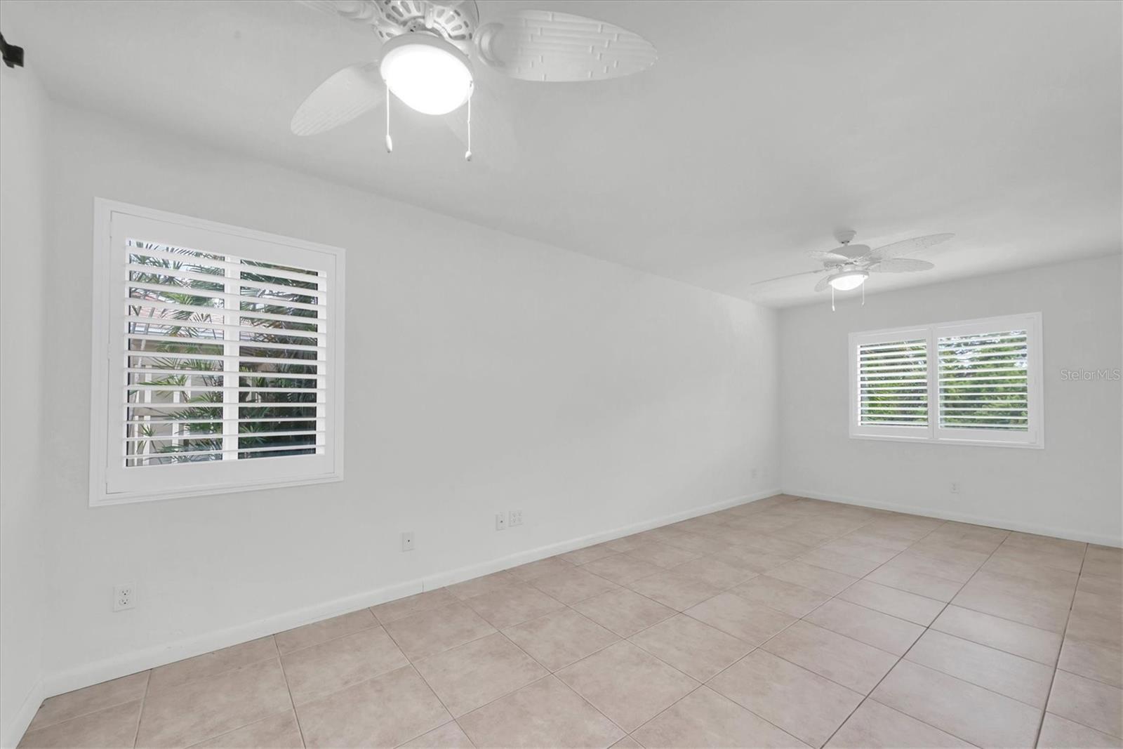 BAY PINES LAKES PH 1 - Residential