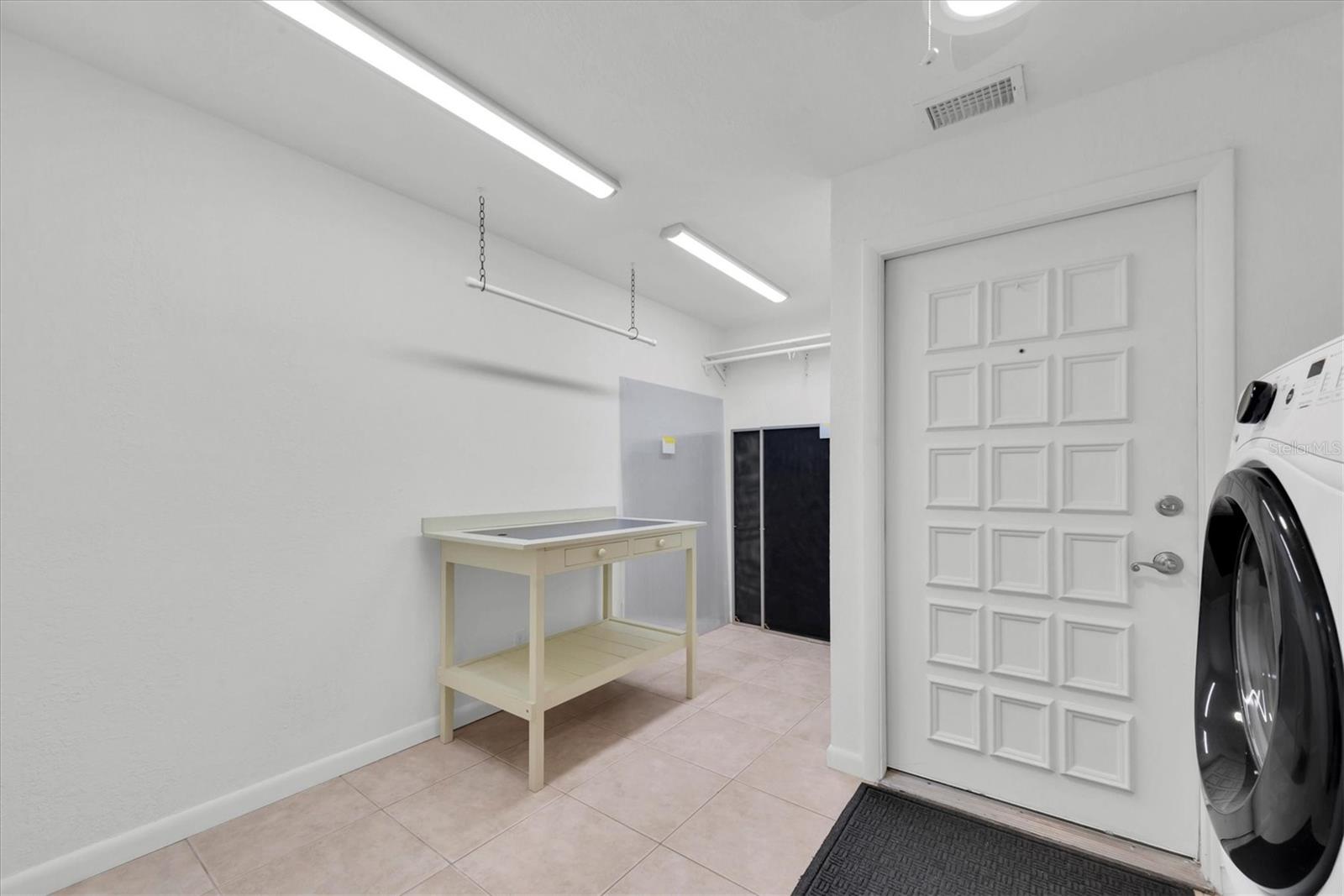 BAY PINES LAKES PH 1 - Residential