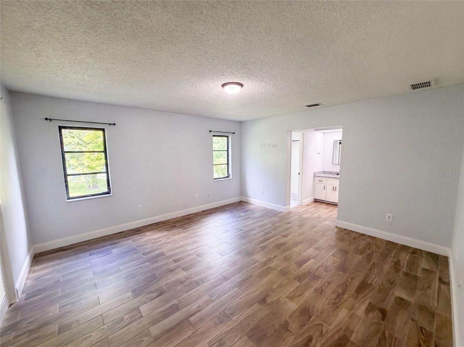 15 SHUMARD COURT E