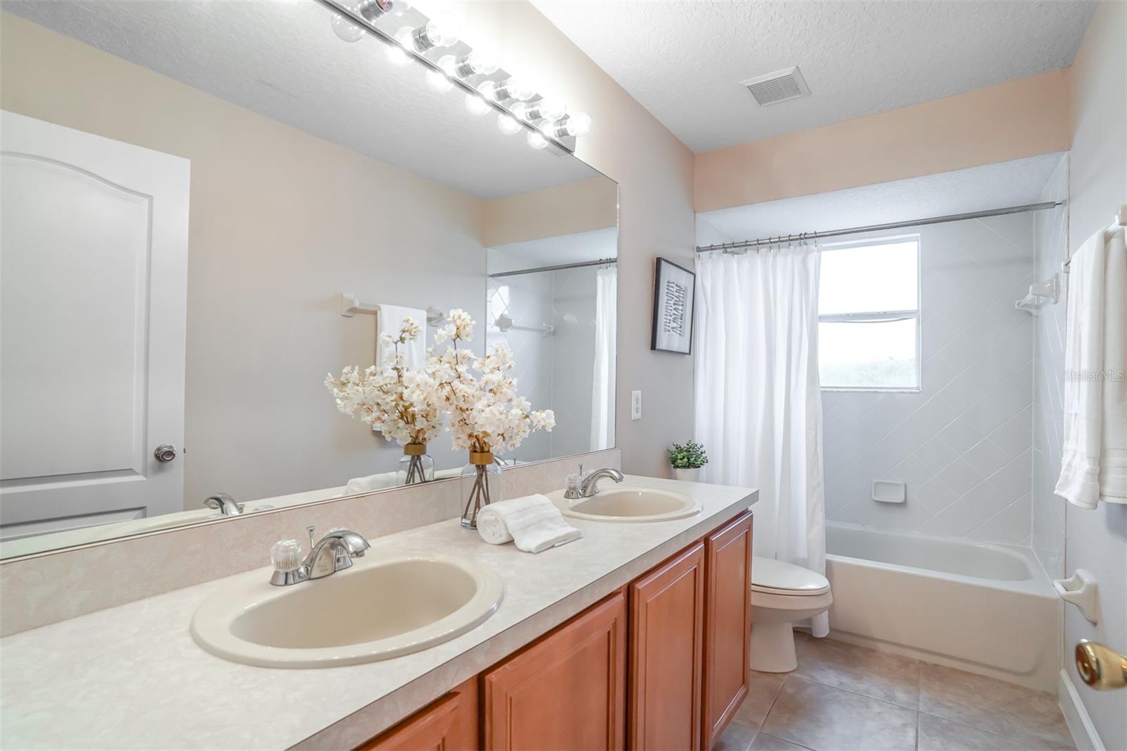 CYPRESS LAKES PH 01 46/82 - Residential