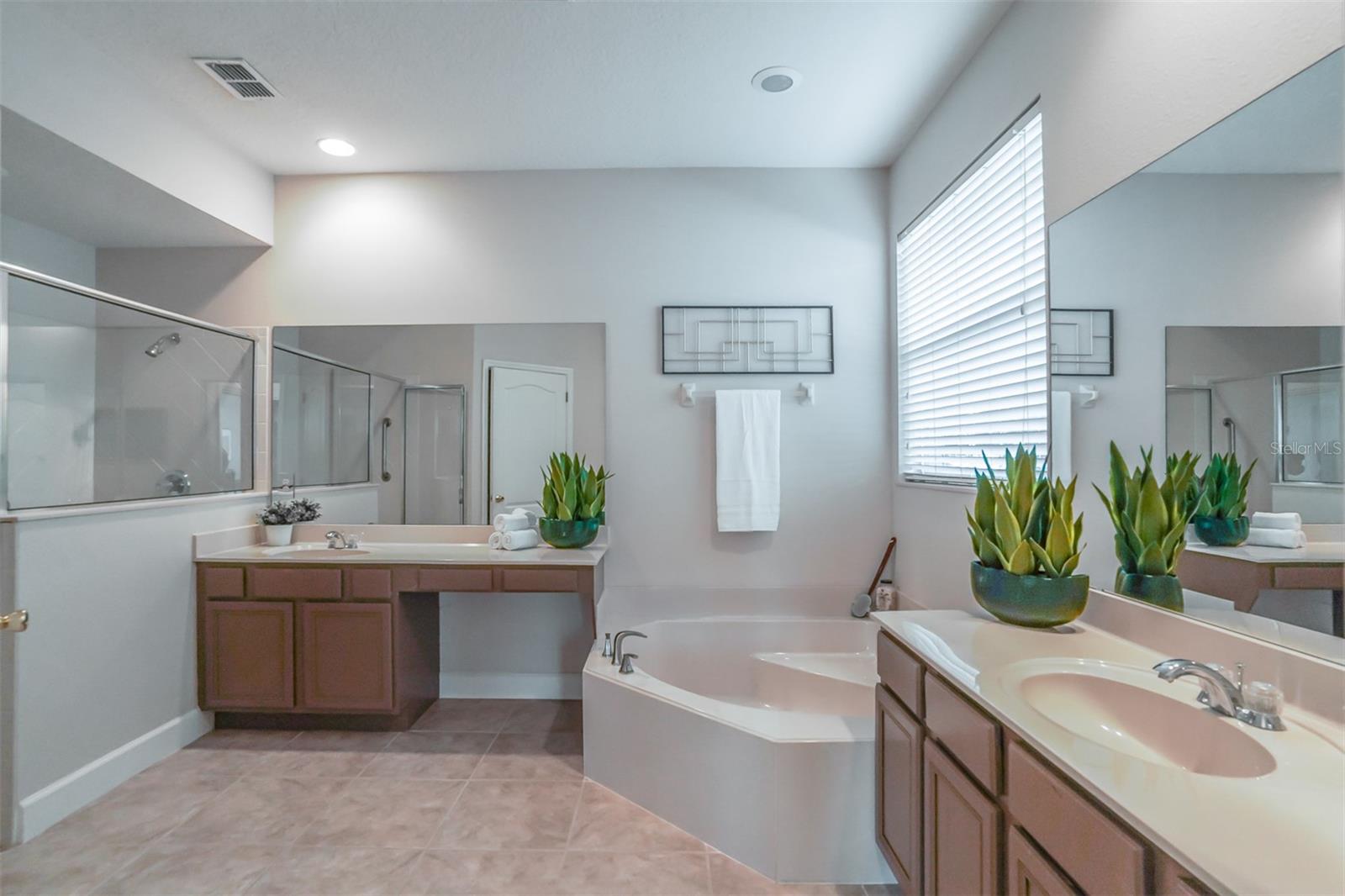 CYPRESS LAKES PH 01 46/82 - Residential