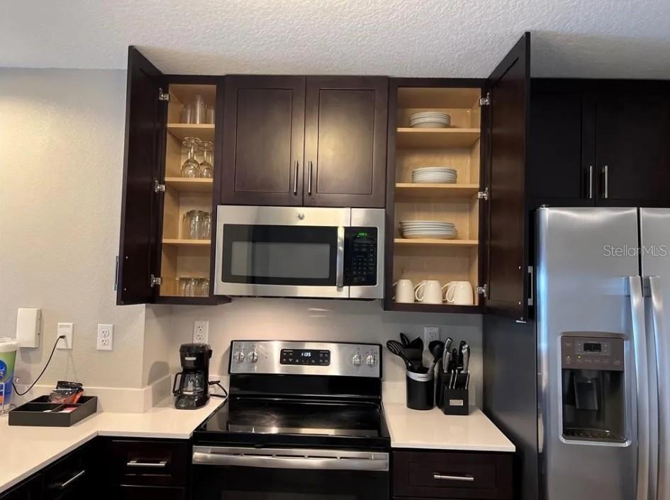 GROVE RESORT AND SPA HOTEL CONDOMINIUM 1 - Residential