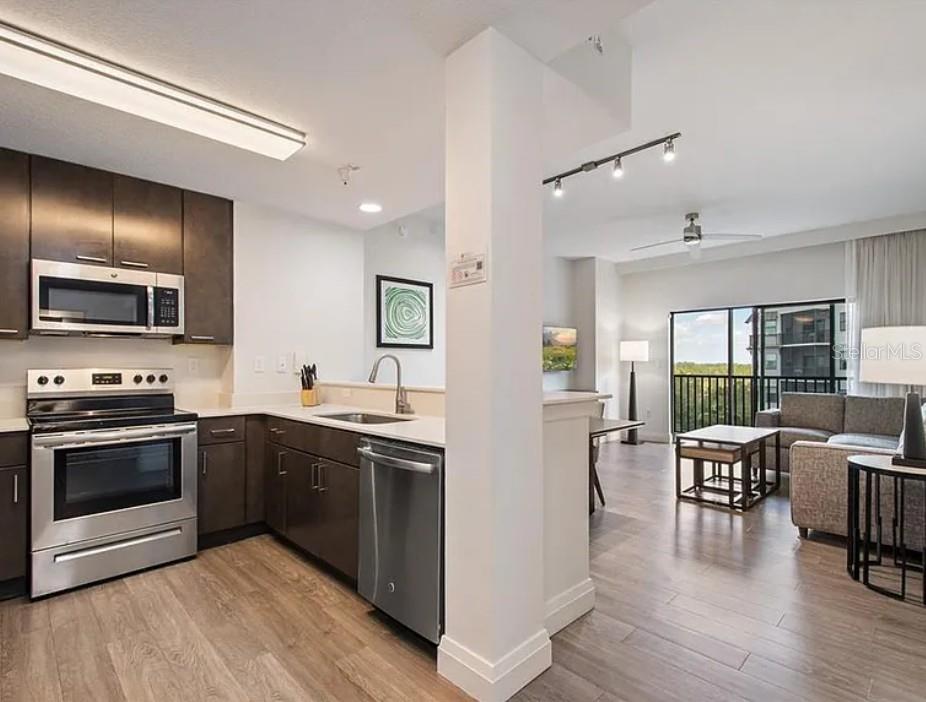 GROVE RESORT AND SPA HOTEL CONDOMINIUM 1 - Residential