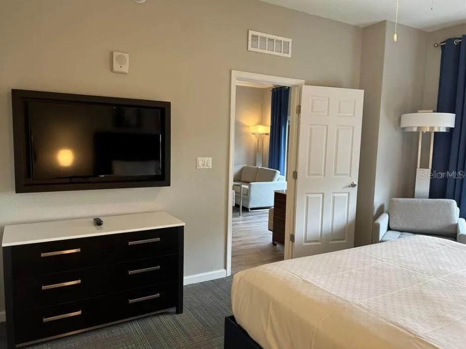 GROVE RESORT AND SPA HOTEL CONDOMINIUM 1 - Residential