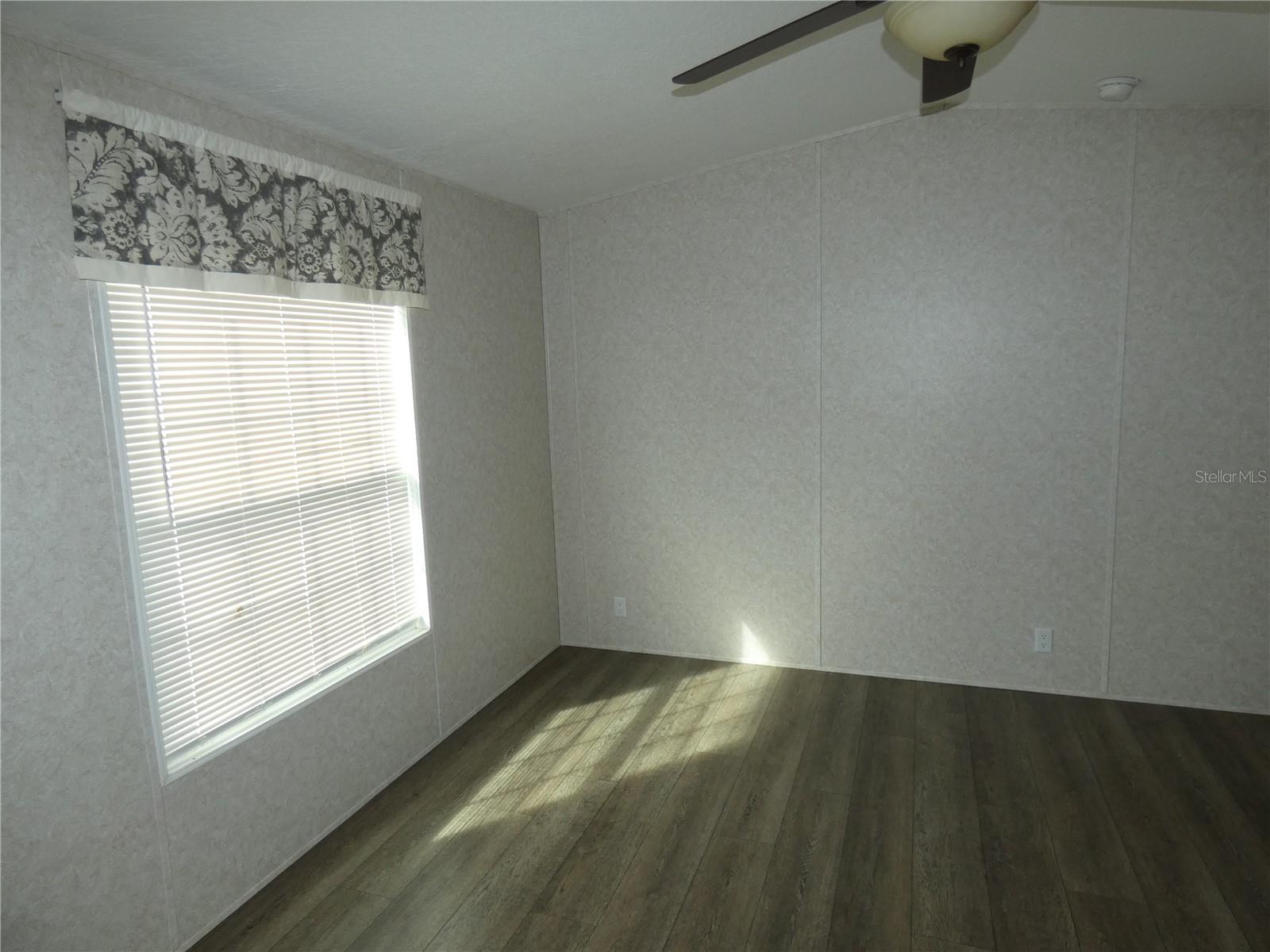 SUNSHINE PARK - Residential