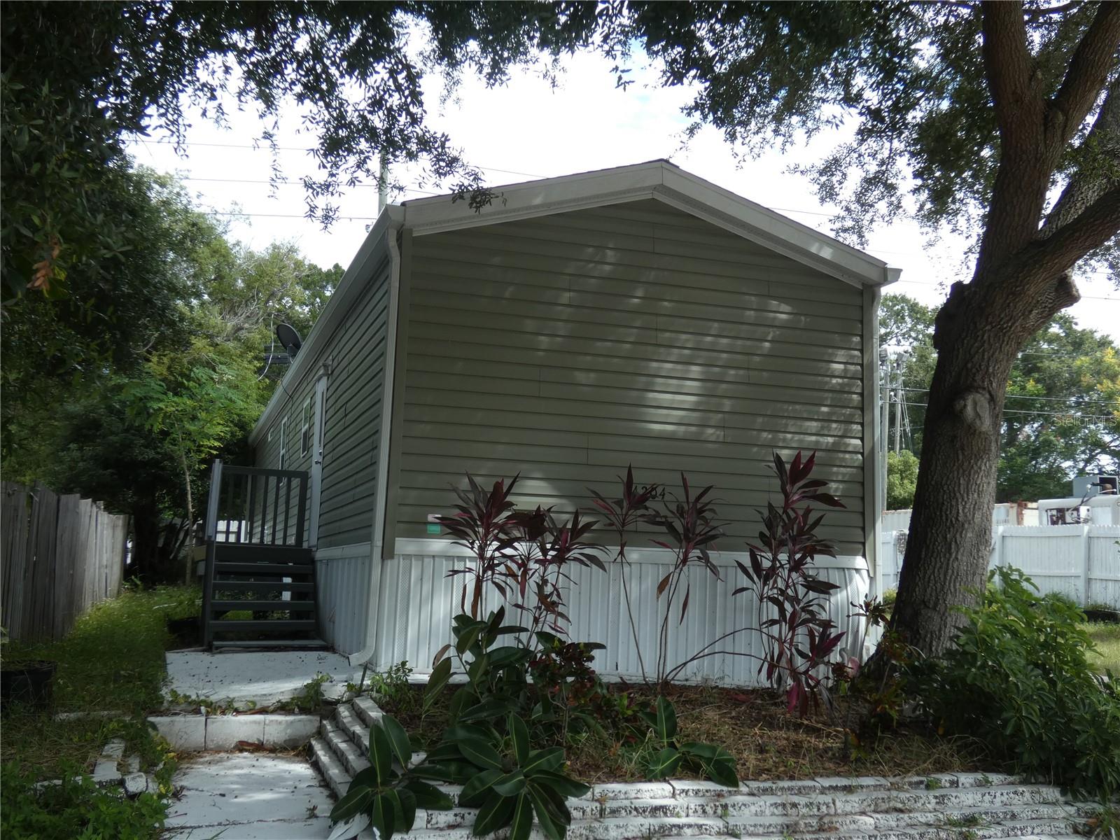 SUNSHINE PARK - Residential