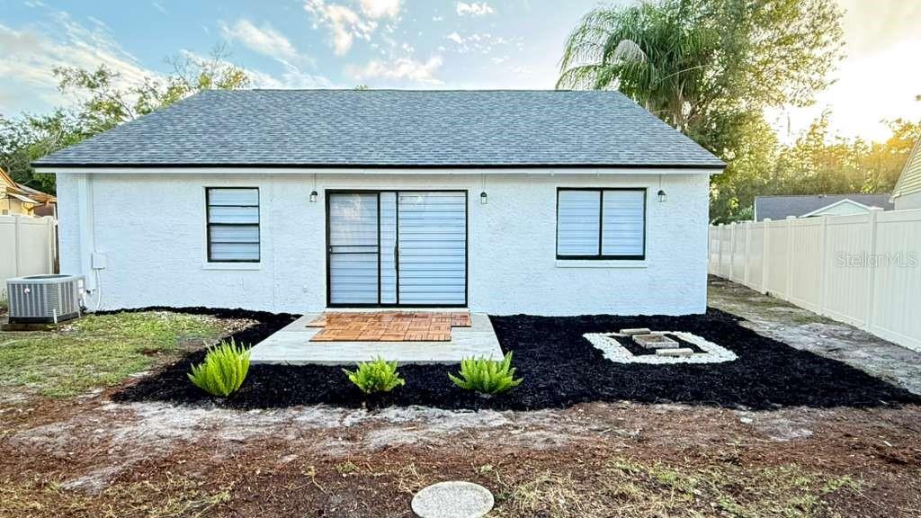 COUNTRY RUN UNIT II - Residential