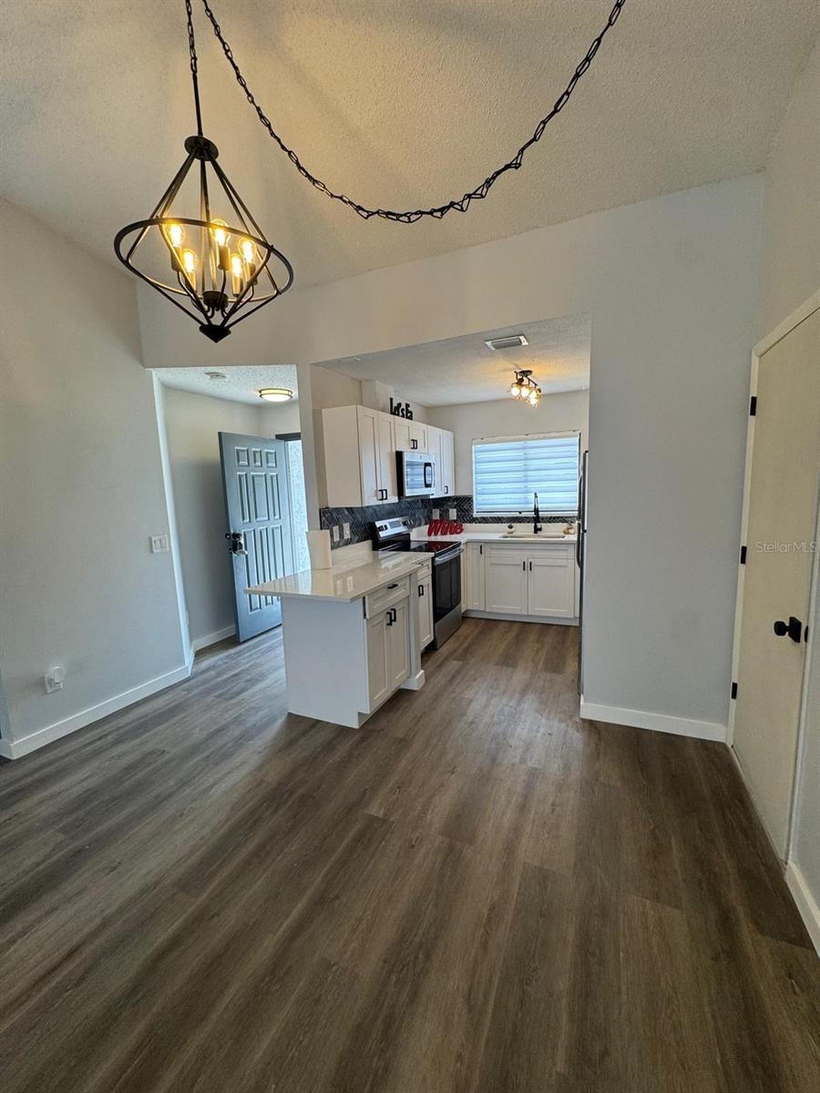 COUNTRY RUN UNIT II - Residential