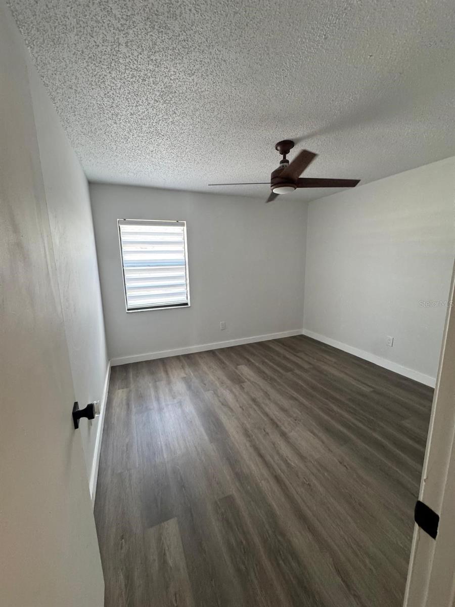 COUNTRY RUN UNIT II - Residential