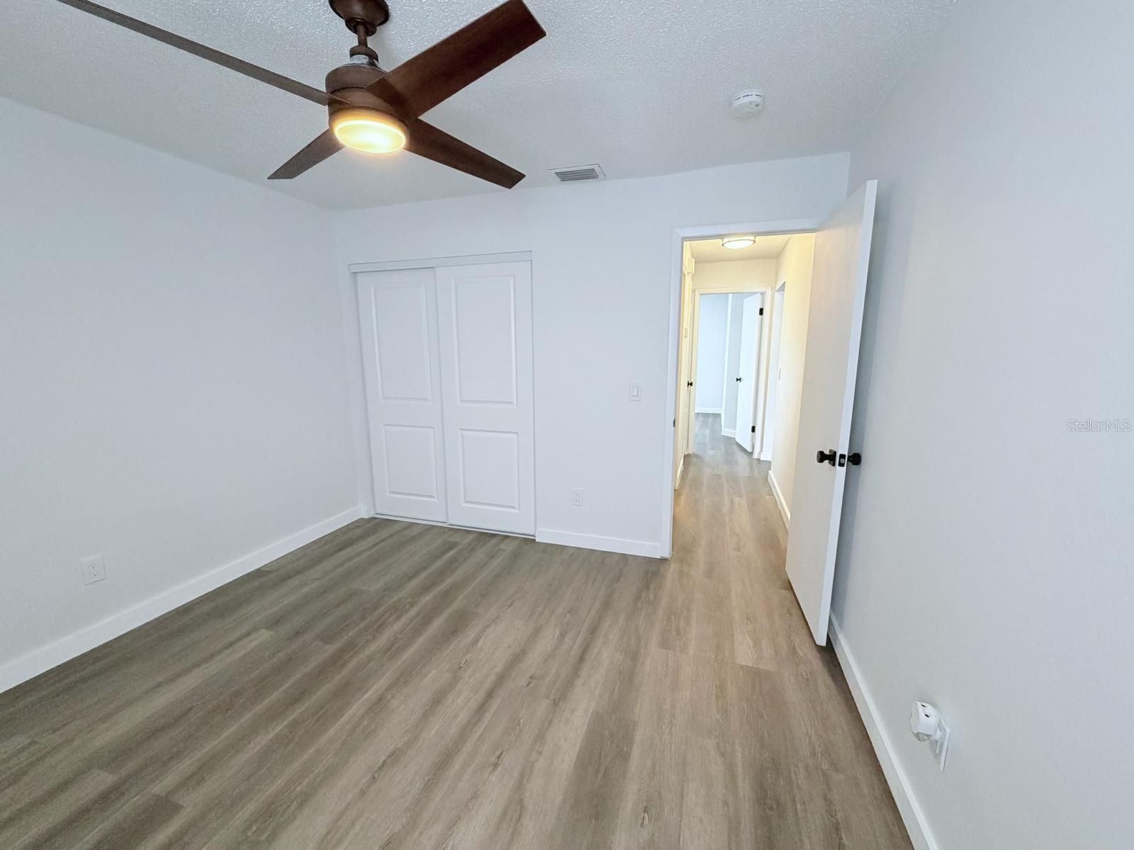 COUNTRY RUN UNIT II - Residential