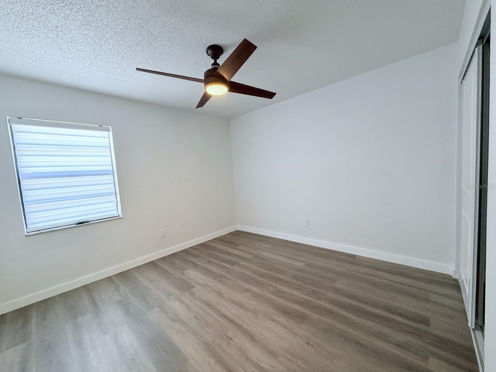 COUNTRY RUN UNIT II - Residential