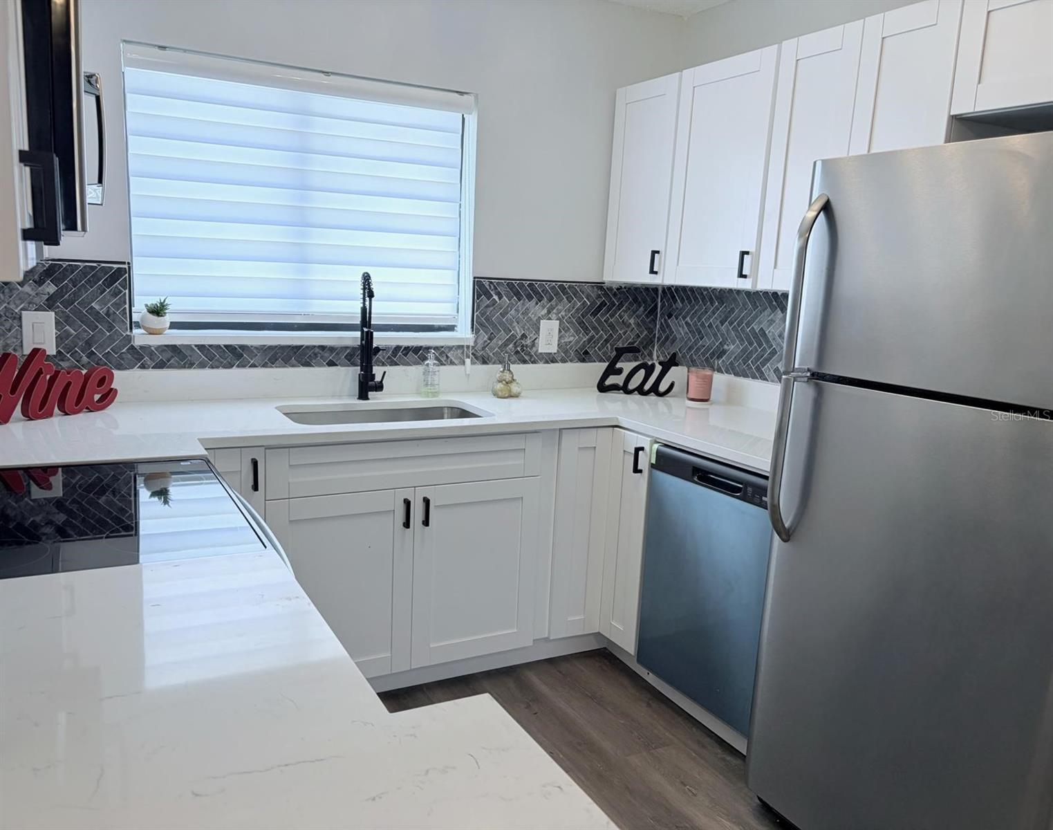 COUNTRY RUN UNIT II - Residential