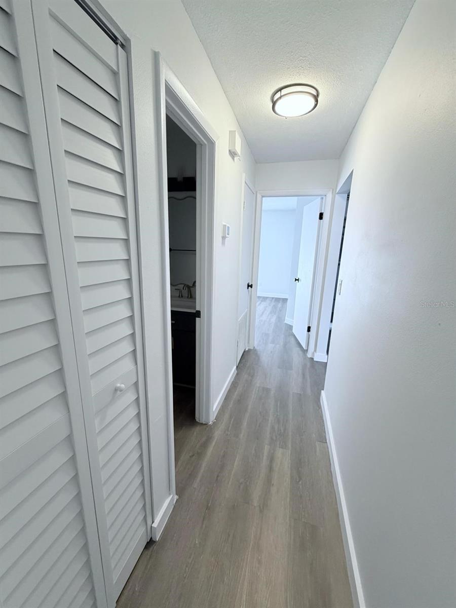 COUNTRY RUN UNIT II - Residential