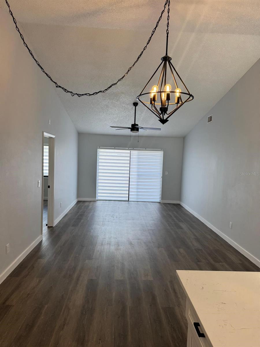 COUNTRY RUN UNIT II - Residential