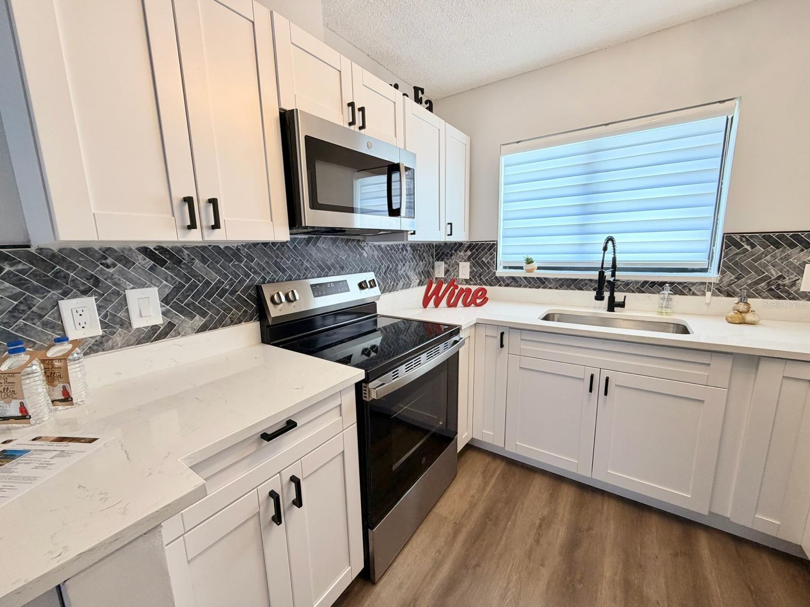 COUNTRY RUN UNIT II - Residential