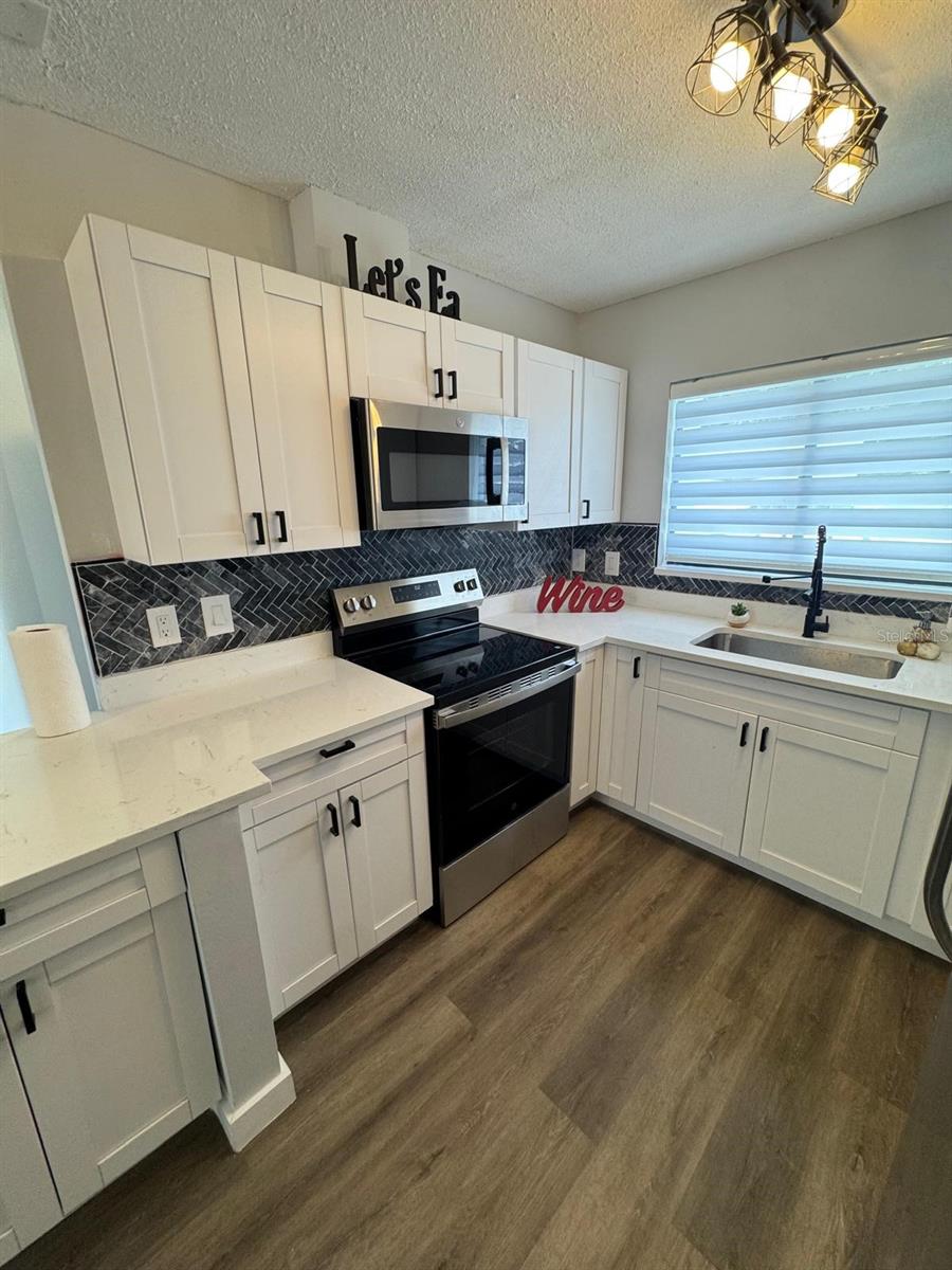 COUNTRY RUN UNIT II - Residential