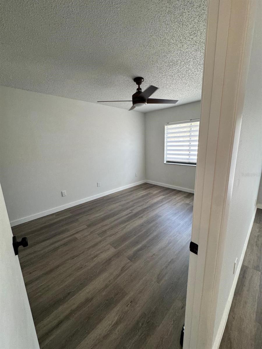 COUNTRY RUN UNIT II - Residential