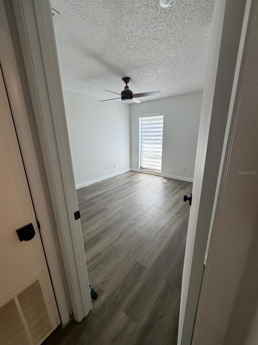 COUNTRY RUN UNIT II - Residential