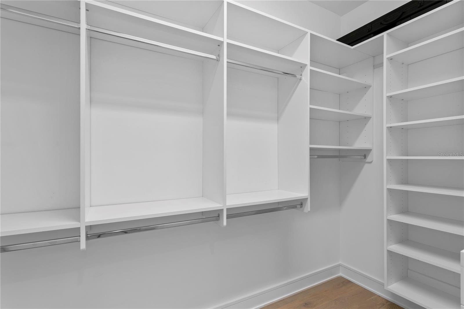 DAVIS ISLANDS PB10 PG52 TO 57 - Residential