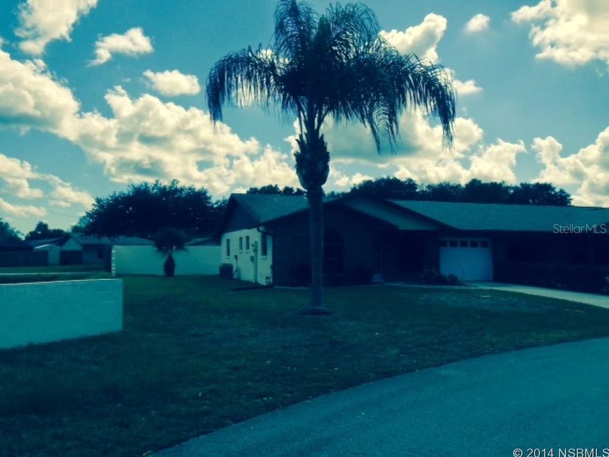 2 bedroom 2 bath new carpet and paint, clean and spacious corner lot, view of pond, nice patio out back with privacy wall1 car garage with remote, attic storage, outdoor showerconvenient location, community pool and center