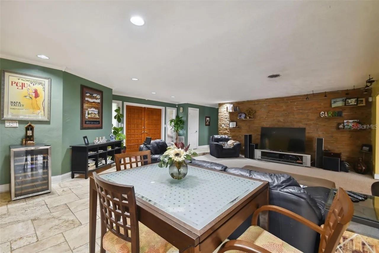 TAMPAS NORTH SIDE CNTRY CL - Residential