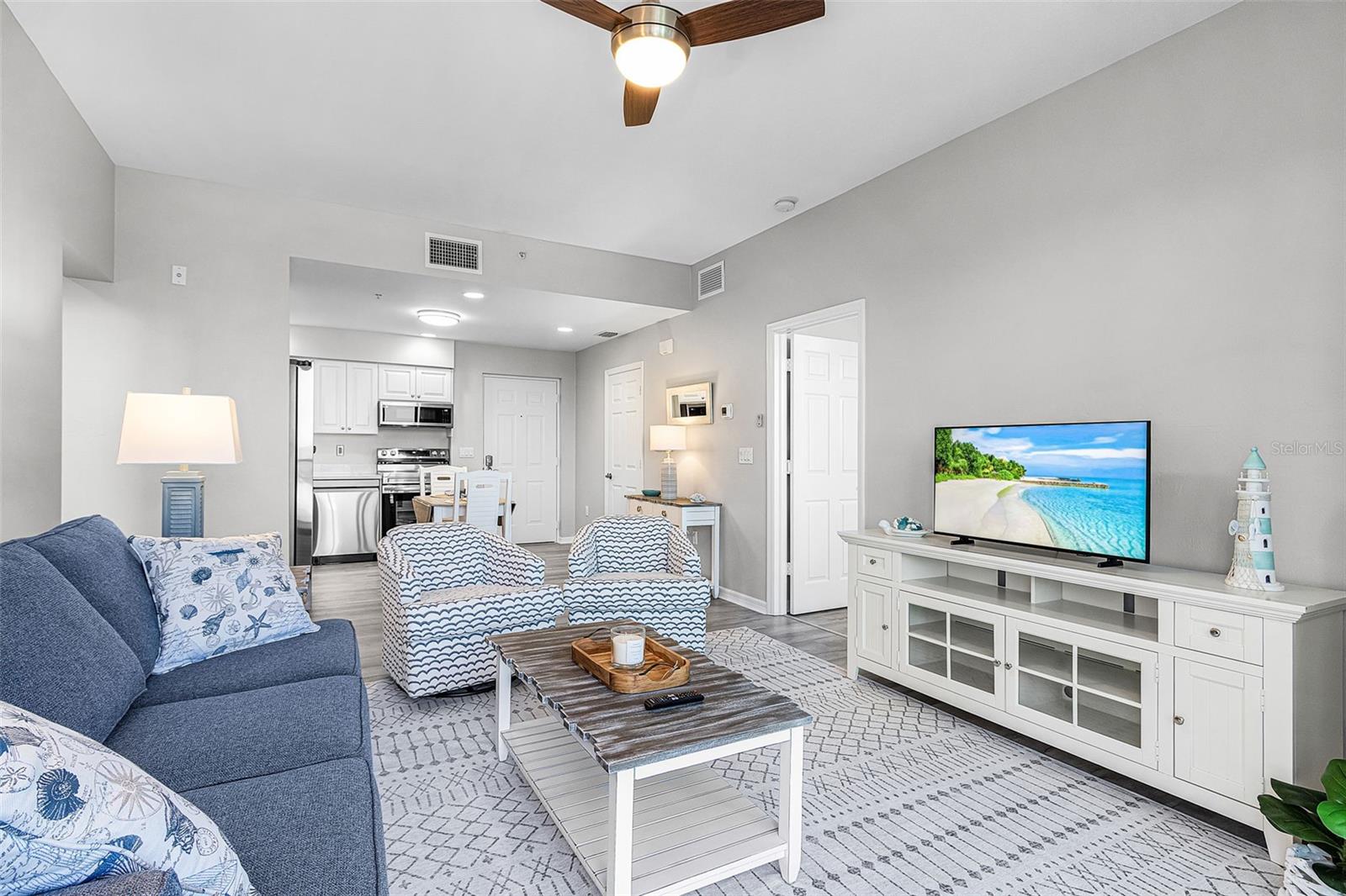 HARBOR TOWERS AT BURNT STORE - Residential