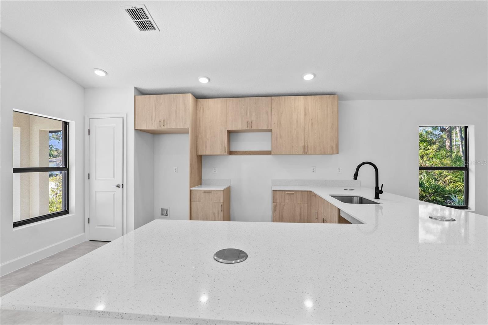 PORT MALABAR UNIT 46 - Residential Income