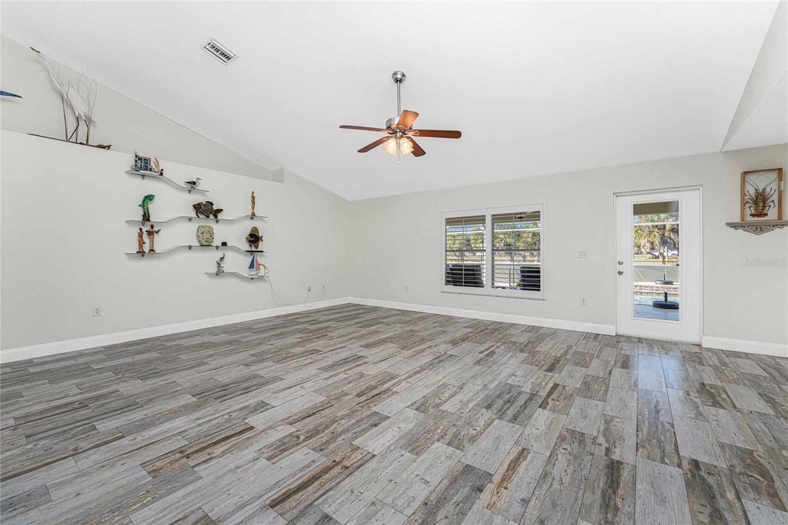 DEEP CREEK - Residential