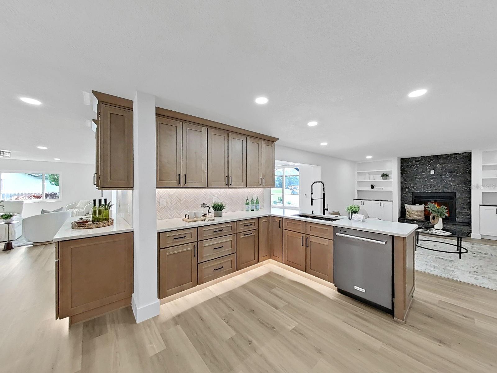 SEMINOLE LAKE GOLF & COUNTRY CLUB ESTATES - Residential