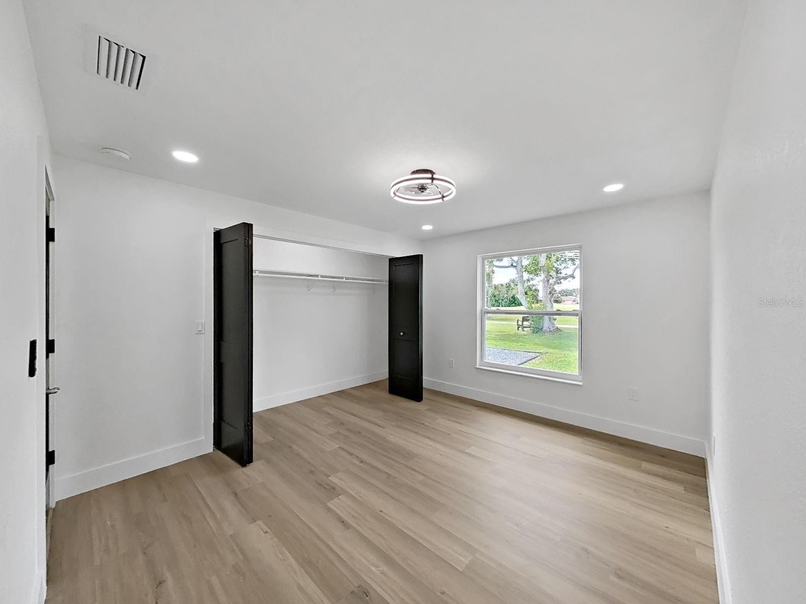 SEMINOLE LAKE GOLF & COUNTRY CLUB ESTATES - Residential
