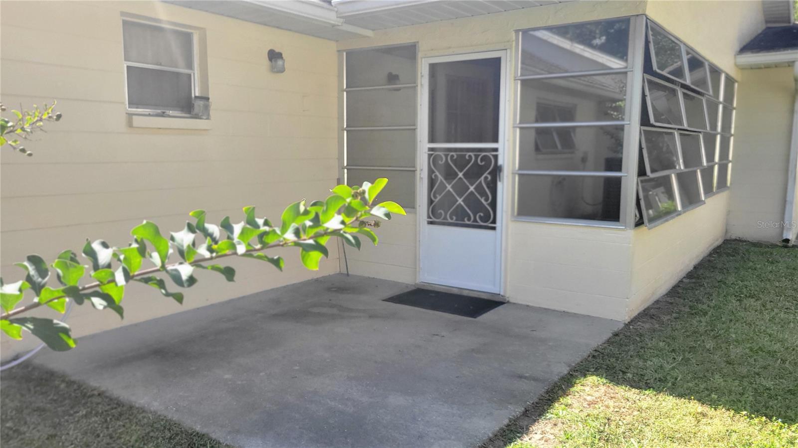 CIRCLE SQUARE WOODS - Residential