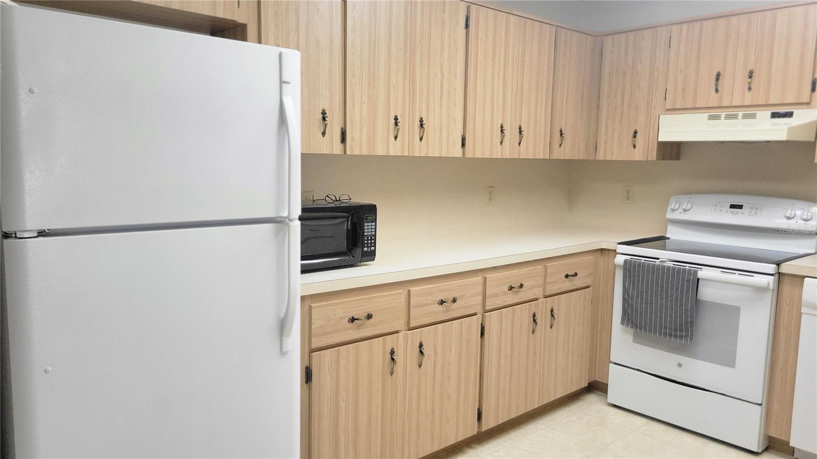 CIRCLE SQUARE WOODS - Residential