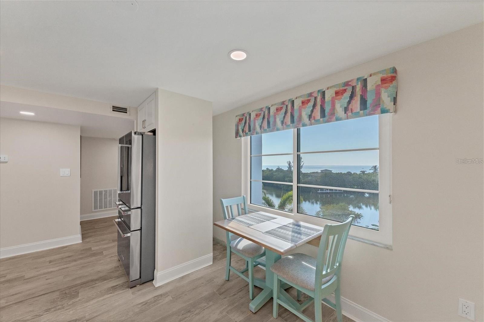 POINTE ON MIDNIGHT PASS - Residential Lease