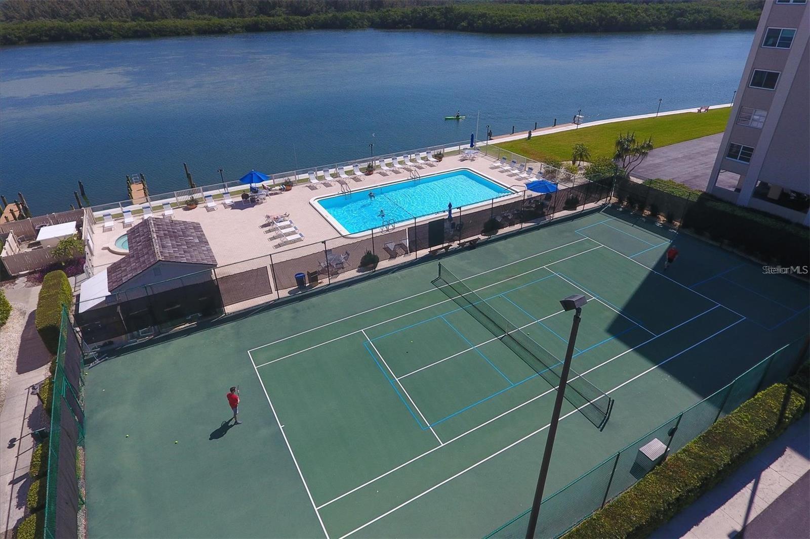 POINTE ON MIDNIGHT PASS - Residential Lease