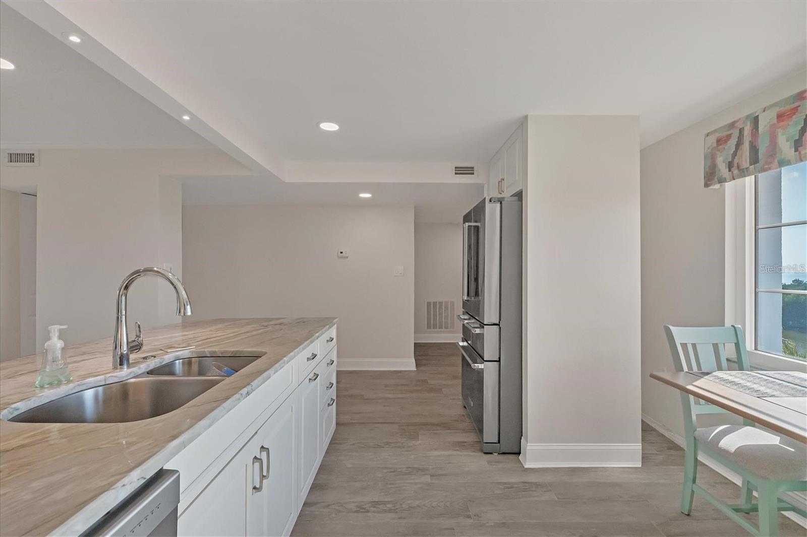 POINTE ON MIDNIGHT PASS - Residential Lease